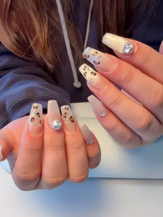 ネイル Julyネイルサロン所属・Ou uのネイルデザイン