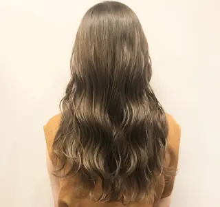 ロング EIIR 玉造.のヘアスタイル