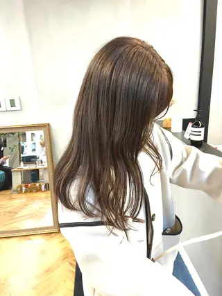 ロング カラー esu西梅田所属・ena/ブリーチなし 透明感・レイヤー🎀のヘアスタイル