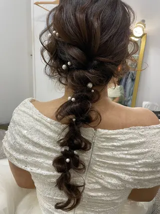 ヘアアレンジ WHITE EYE 浦添所属・ヘアメイク acoのヘアスタイル