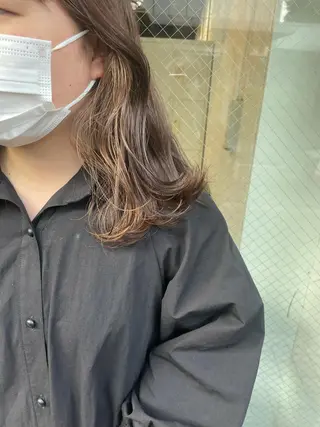 ミディアム カラー ヘアアレンジ satsuki 暖色・ブラウンカラーのヘアスタイル