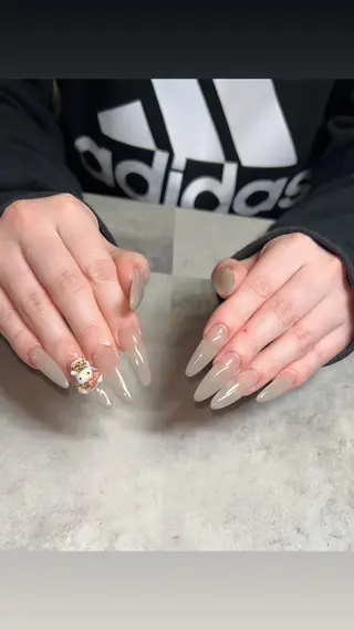 ネイル Prettiest nailのネイルデザイン