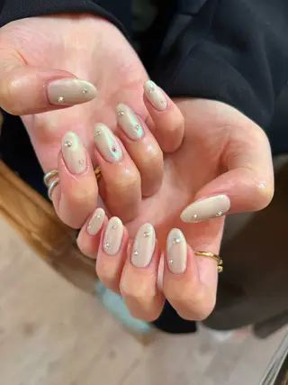 ネイル GO TODAY シェアサロン 表参道Colore店所属・K. Ayanaのネイルデザイン