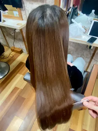 ロング YELLOW CORN 金沢文庫所属・【金沢文庫4分】髪質 改善/縮毛矯正アラタのヘアスタイル