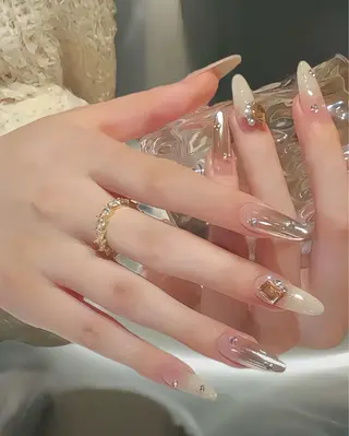 ネイル 佐藤 依娜のネイルデザイン