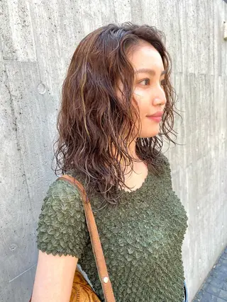 ミディアム カラー ヨシダ トオルのヘアスタイル