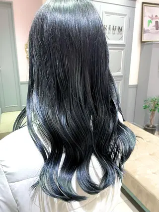 ロング カットモデル ヨネダのヘアスタイル