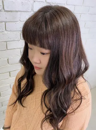 ロング u n aのヘアスタイル