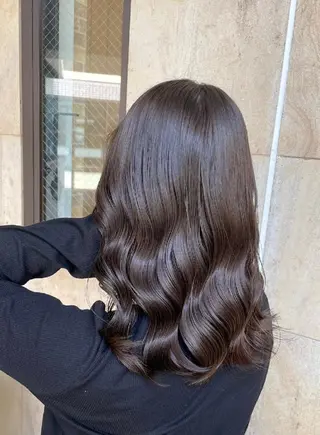 カラー ⭕鏡のような劇艶/ 賀川サトシ⭕️のヘアスタイル