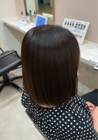 ミディアム ガレリアエレガンテ　サカエテン所属・田中俊　縮毛矯正 髪質改善のヘアスタイル