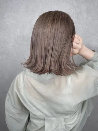 ショート カラー 井本翔太.髪質改善. ベージュ.グレージュのヘアスタイル