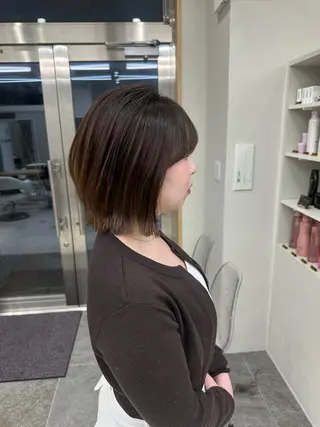 ショート Aura所属・丸山 心 / 艶カラーのヘアスタイル