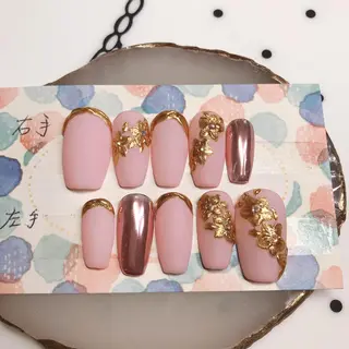 ネイル 奥園 良恵のネイルデザイン