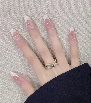 ネイル ロ テイネイのネイルデザイン