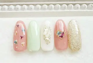 ネイル Satomi  のネイルデザイン