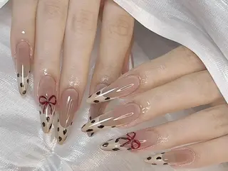 ネイル VIVIAN リサのネイルデザイン