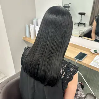 ミディアム カラー ブリーチなし/レイヤ ー特化🌈Tommyのヘアスタイル