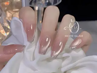 ネイル MoreGlam Nailsのネイルデザイン