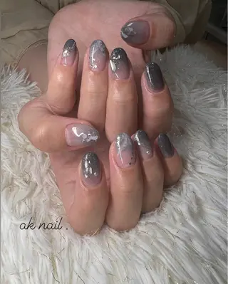 ミディアム ネイル ak nail .のネイルデザイン