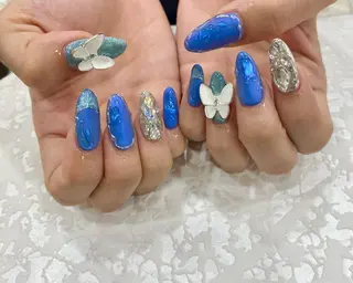 ネイル 安藤 彩乃のネイルデザイン