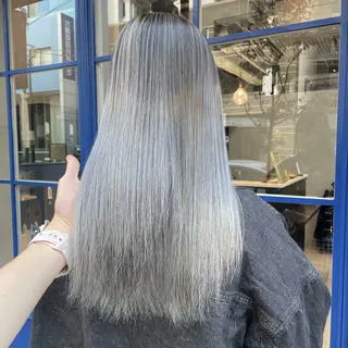 ロング 🫧艶髪/ブリーチ 🐳honami🫧のヘアスタイル