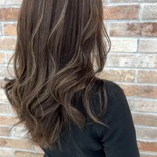 セミロング カラー 湯浅 了一のヘアスタイル