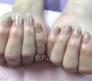 ネイル e.nail所属・和賀井 恵理のネイルデザイン