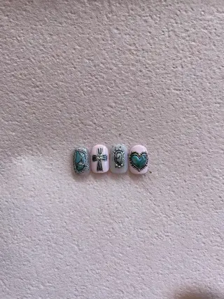 ネイル MH_ Nailのネイルデザイン