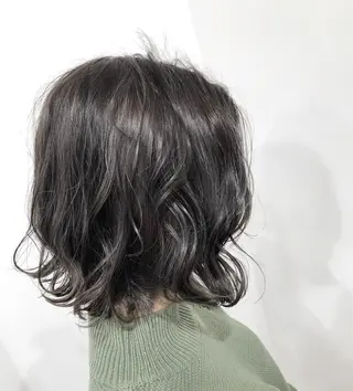 ショート カラー Le/a谷町 野上幹太のヘアスタイル