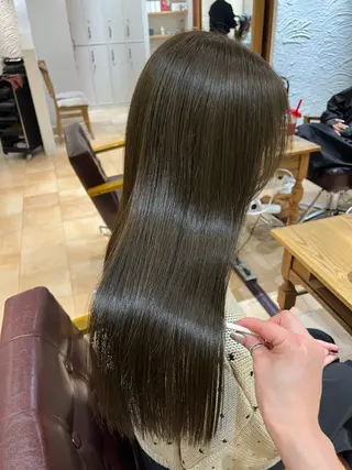 セミロング カラー 🥀韓国ヘア🥀 宮津真菜のヘアスタイル