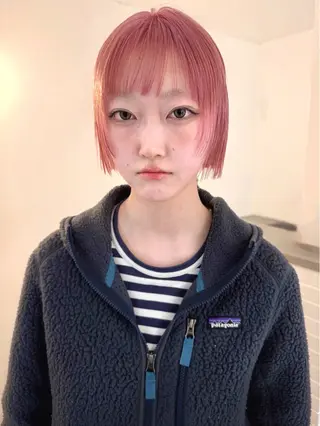 ショート カラー デザイン/レイヤー Kaito🐩/栄のヘアスタイル