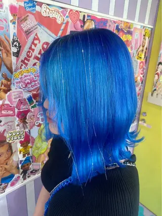 ミディアム TOY🐈‍⬛🎀 派手髪/地雷系のヘアスタイル