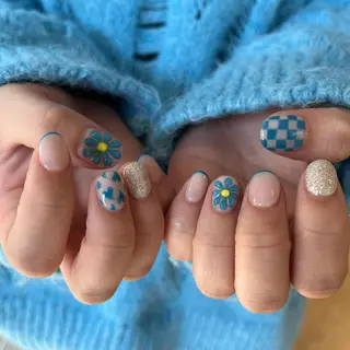 ネイル 🍒 akariのネイルデザイン