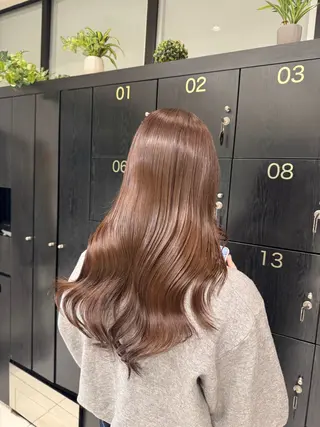 ロング カラー 伊藤 柚奈のヘアスタイル