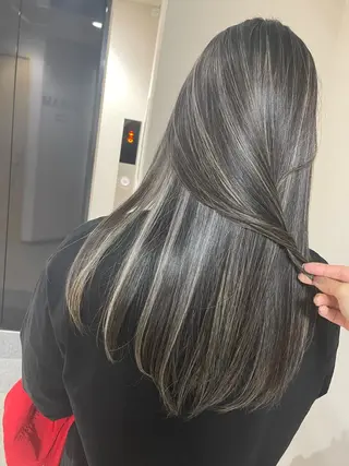 ロング カラー 矢島颯哉/ハイトーン ブリーチカラー💎のヘアスタイル