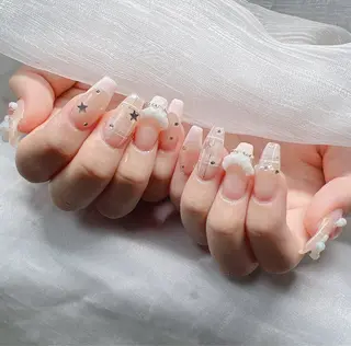 ネイル Lee Nailsのネイルデザイン