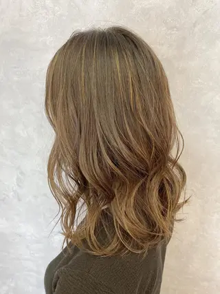 ミディアム カラー 五月女 隼人のヘアスタイル