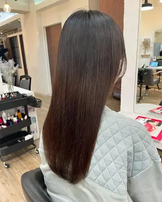 ロング VISAGE ba.sk 金子詩帆のヘアスタイル