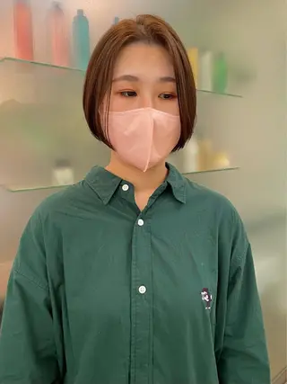 ショート カラー 塩谷 雪花のヘアスタイル