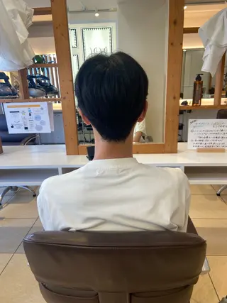 メンズ ブルジオン Bourgeon by BCBG所属・青山 光のヘアスタイル