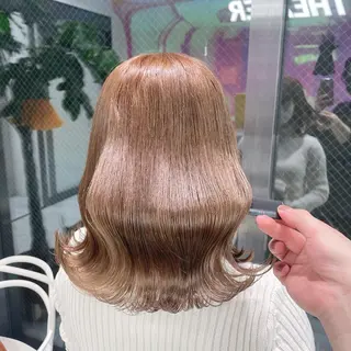 セミロング カラー ヘアアレンジ YUZA grow HAIR 札幌所属・韓国ヘア指名率 No. 1小堀京介のヘアスタイル