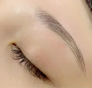 アイブロウ なつき。Felice Beauty🫧のマツエク・マツパデザイン