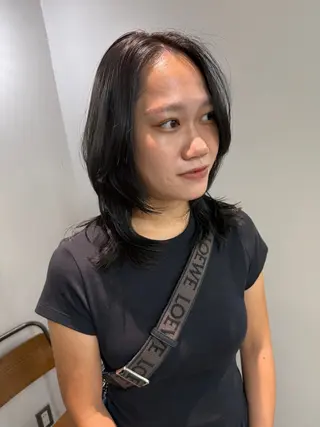 セミロング ウルフカットモデル 🧃Shionのヘアスタイル