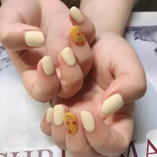 ネイル Guarendo錦糸町店所属・ガレンドウ 白澤 愛子のネイルデザイン