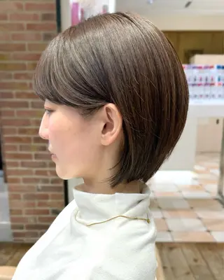 ショート カラー 💍新宿ショート 💍岩田莉奈のヘアスタイル