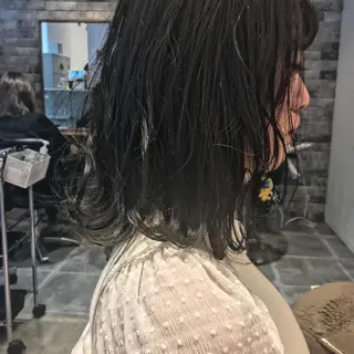 ミディアム 所渉/韓国レイヤー /ウルフカットのヘアスタイル