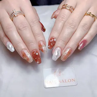 ネイル 💕鈴木ユリ パラジェル/オフ無料のネイルデザイン