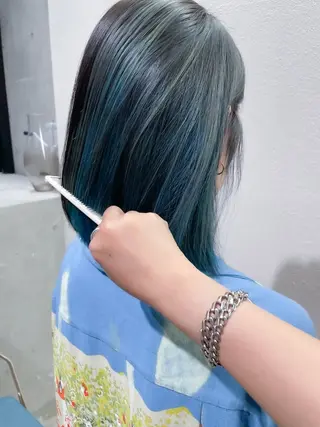 ショート カラー ヘアアレンジ ミニボブ/ブリーチ 🌈MISATOのヘアスタイル