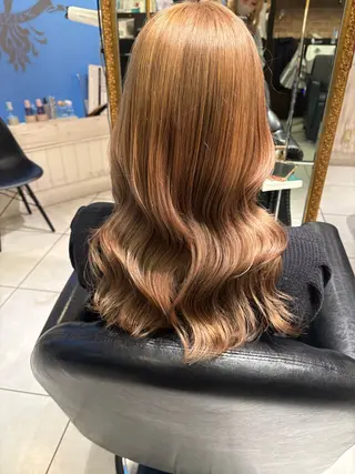 ロング フェニーチェ高崎所属・鶴谷 麻衣のヘアスタイル