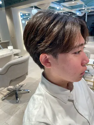 メンズ メンズ専門/センター パート/根本 彩永のヘアスタイル